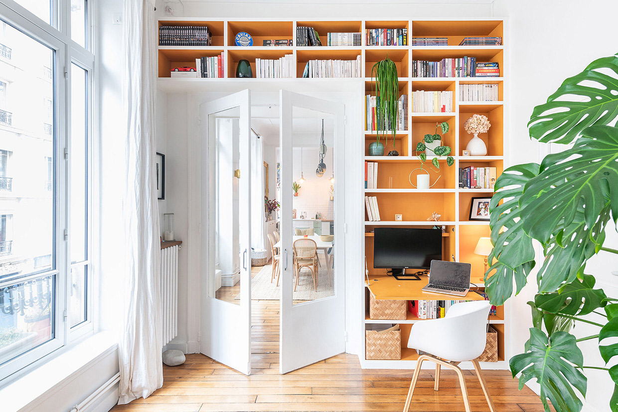 Placards et Miroirs, spécialiste du sur mesure à Paris réalise votre projet de bibliothèque et séjour entièrement sur mesure de la conception à l'installation